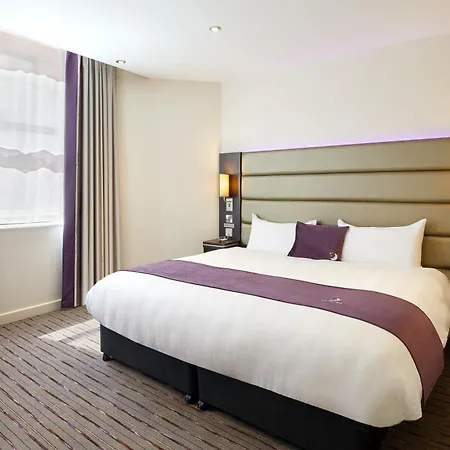Premier North Docklands فندق