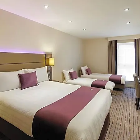Hotel Premier North Docklands 3*