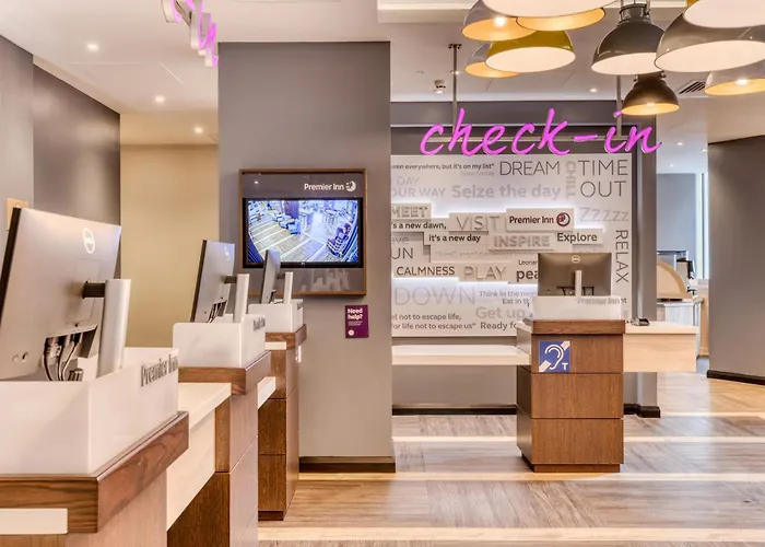 מלון Premier North Docklands