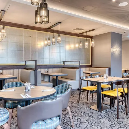 Premier North Docklands 3*